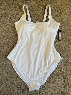 TA3 Pammy White Lace-Up Back One Piece Swimsuit 3X RL NWT